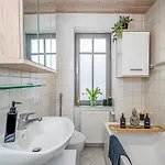 Namaste Homes - - Altstadt - 2 Schlafzimmer *