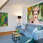 Namaste Homes - - Altstadt - 2 Schlafzimmer アパート