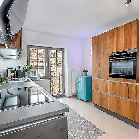 Namaste Homes - - Altstadt - 2 Schlafzimmer Διαμέρισμα *