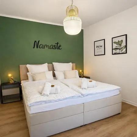 Namaste Homes - - Altstadt - 2 Schlafzimmer Apartament Bad Windsheim