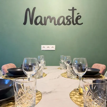 Apartament Namaste Homes - - Altstadt - 2 Schlafzimmer *