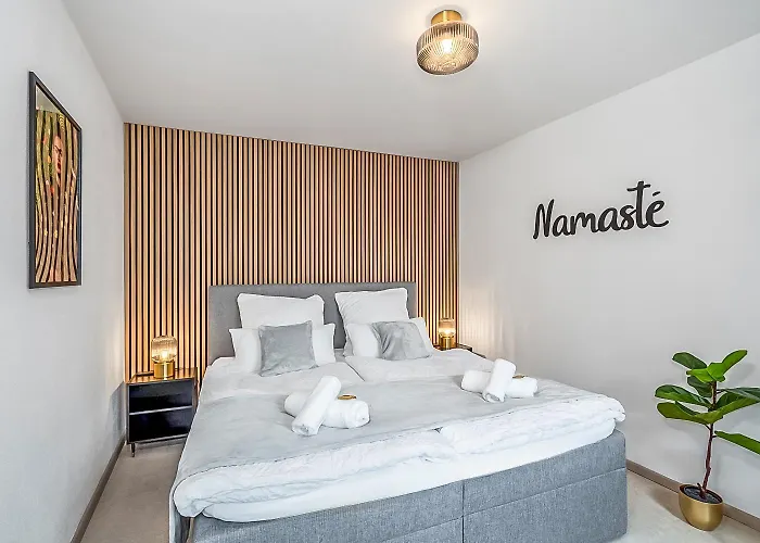 Namaste Homes - - Altstadt - 2 Schlafzimmer アパート *