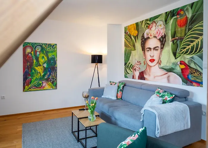 Namaste Homes - - Altstadt - 2 Schlafzimmer アパート