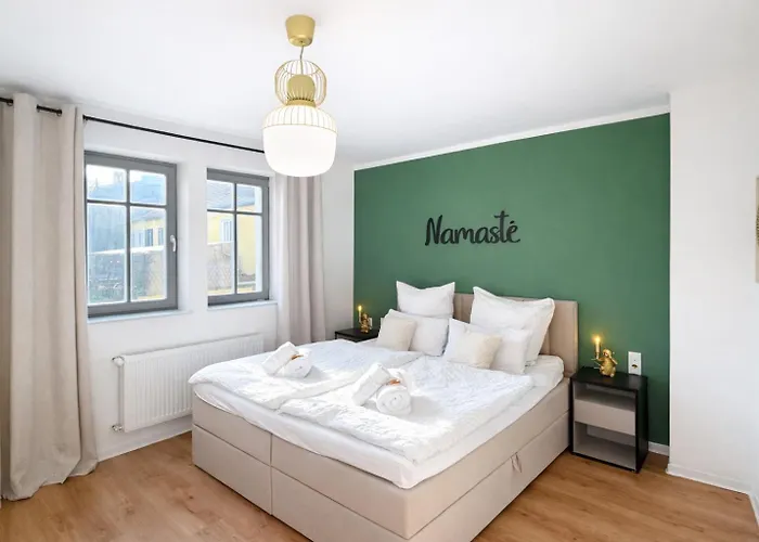 Namaste Homes - - Altstadt - 2 Schlafzimmer *